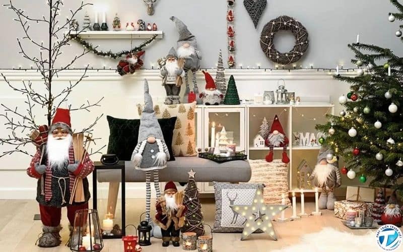 Trang trí kết hợp các phụ kiện Giáng sinh bắt mắt